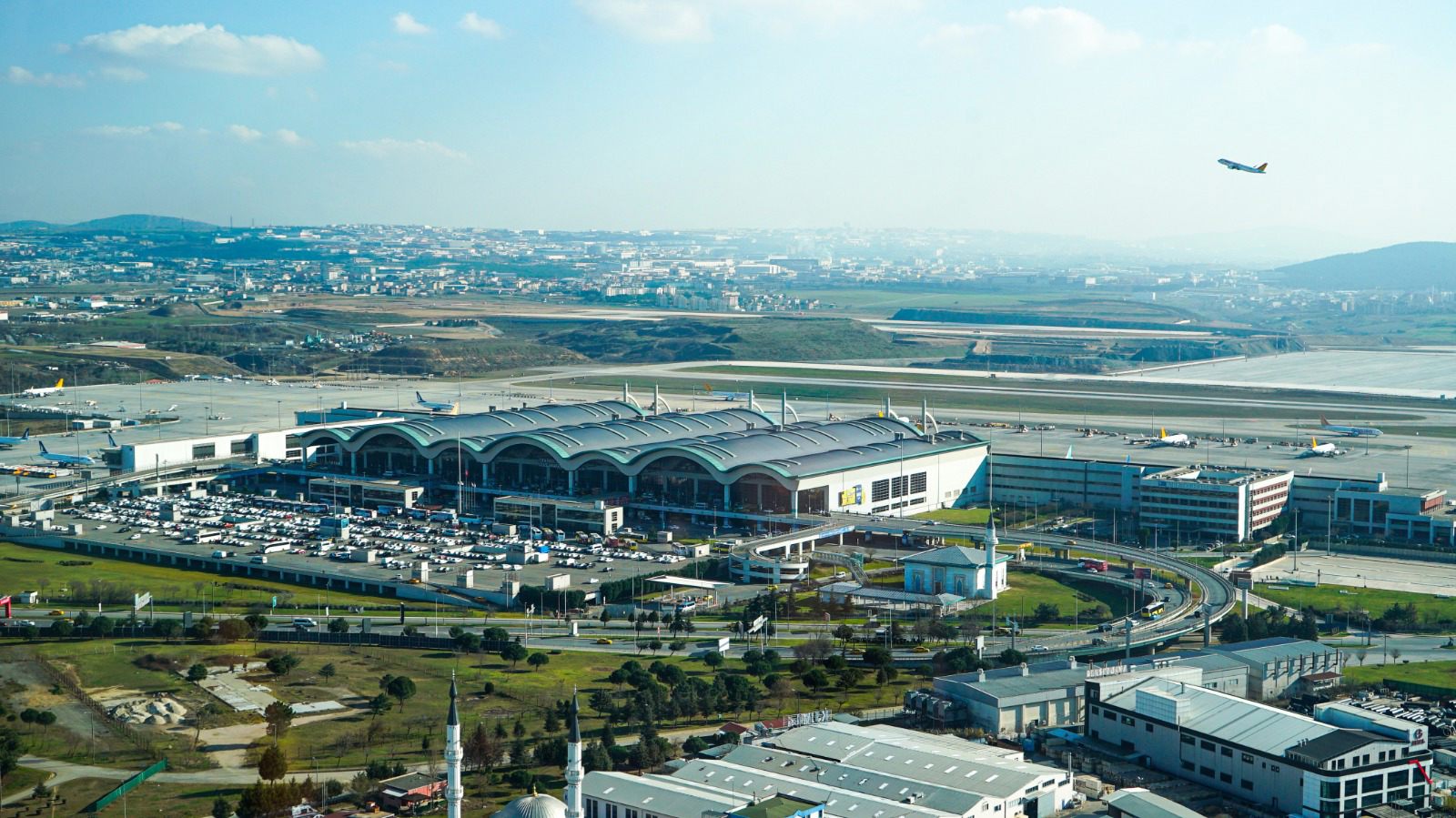 İstanbul Sabiha Gökçen, yaz sezonunu rekorlarla dolu gurur  tablosuyla kapattı