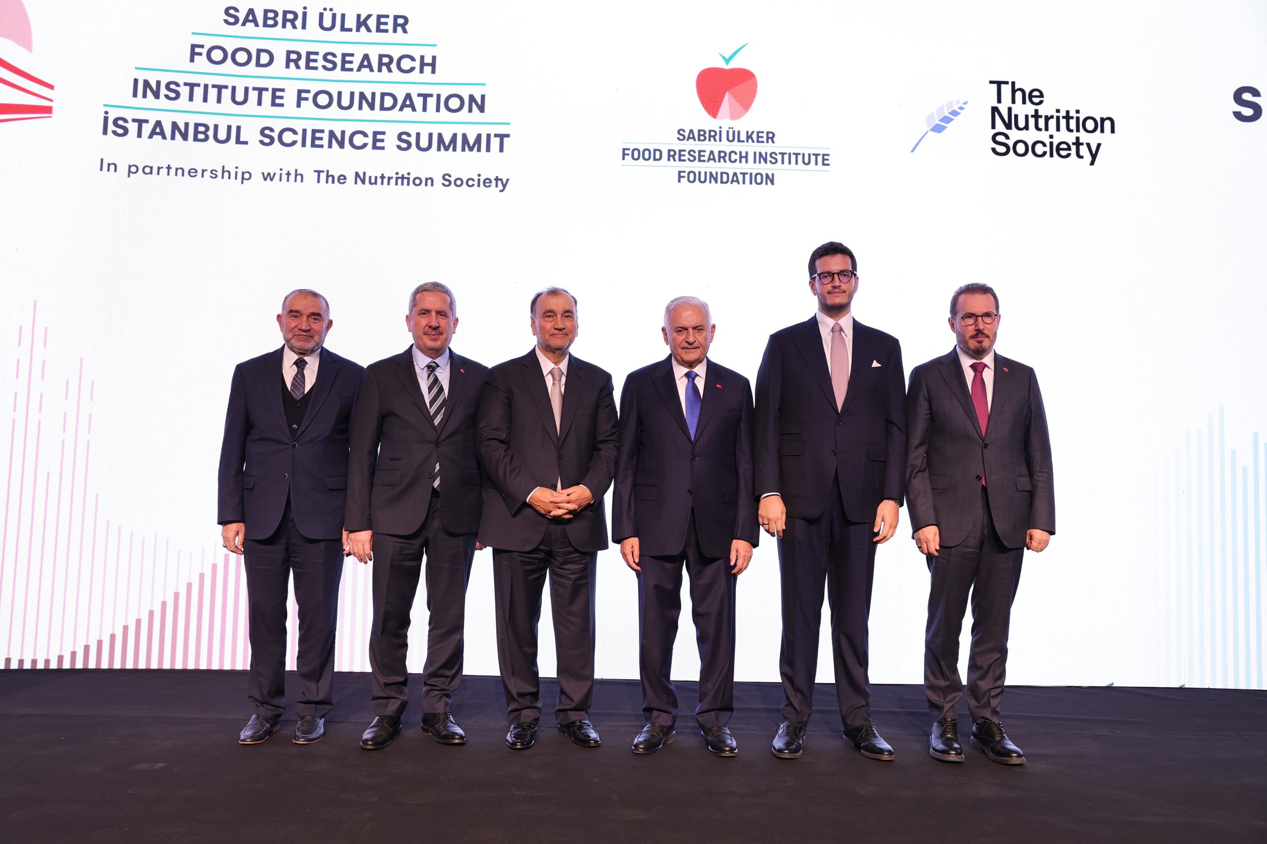 Sabri Ülker Gıda Araştırmaları Enstitüsü Vakfı, sağlıklı nesiller  için bilimsel iş birliklerine öncülük ediyor