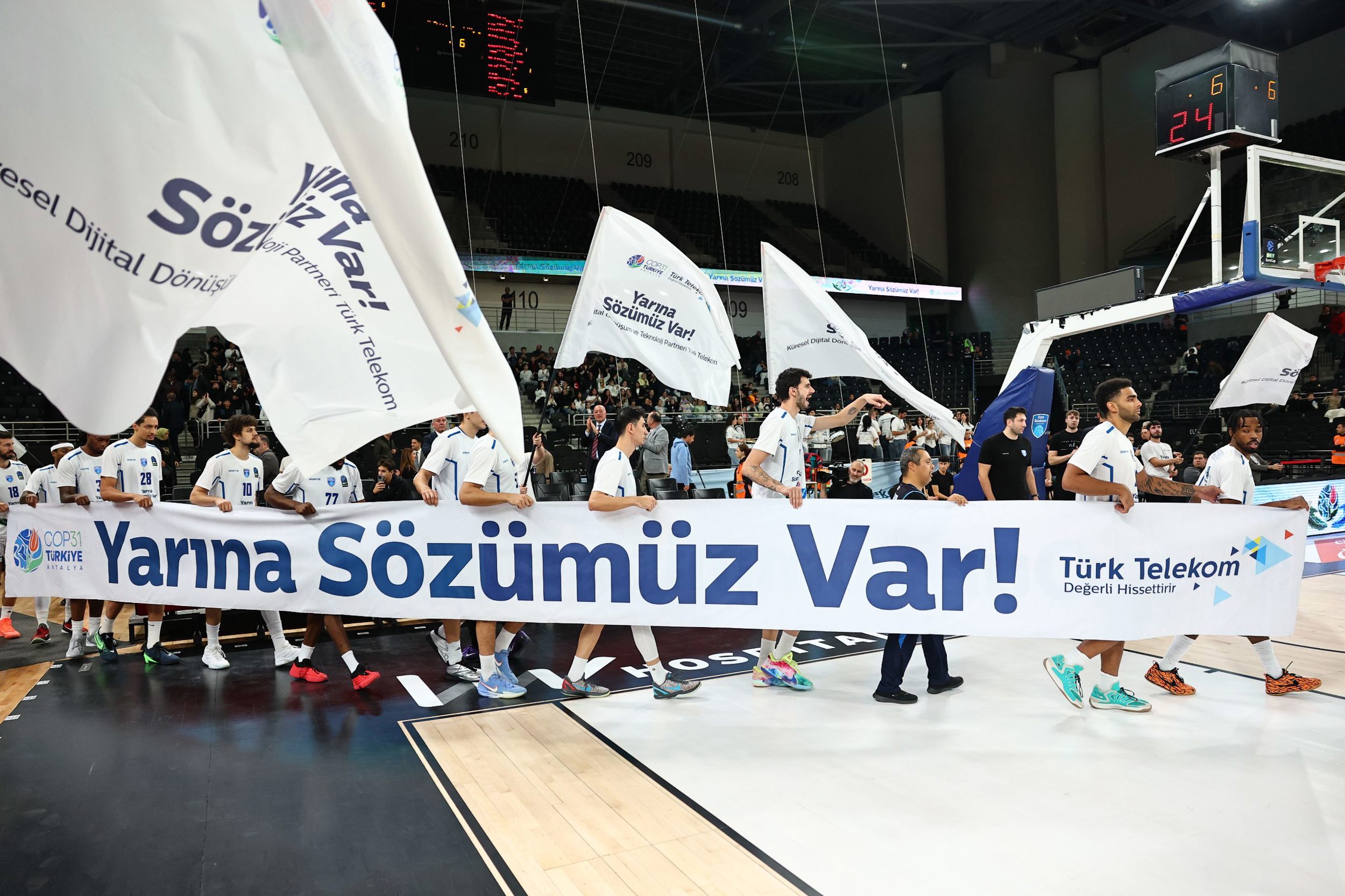 Türk Telekom COP31 mesajını Avrupa basketbol sahnesine taşıdı:  Yarına Sözümüz Var