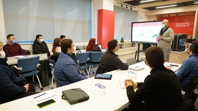 Coşkunöz Eğitim Vakfı, Katmanlı Üretim Eğitim ve Deneyim Merkezi KÜME’yi Faaliyete Geçirdi