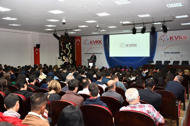 Gençlere önemli uyarı: “Kişisel veri koruma bilinci zihinlere yerleşmeli”